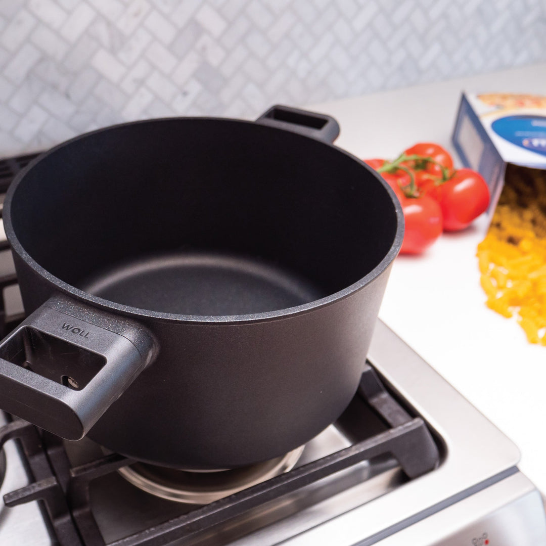 WOLL DIAMOND XR LOGIC 8" POT + GLASS LID W/SS TRIM by Ocean Canada