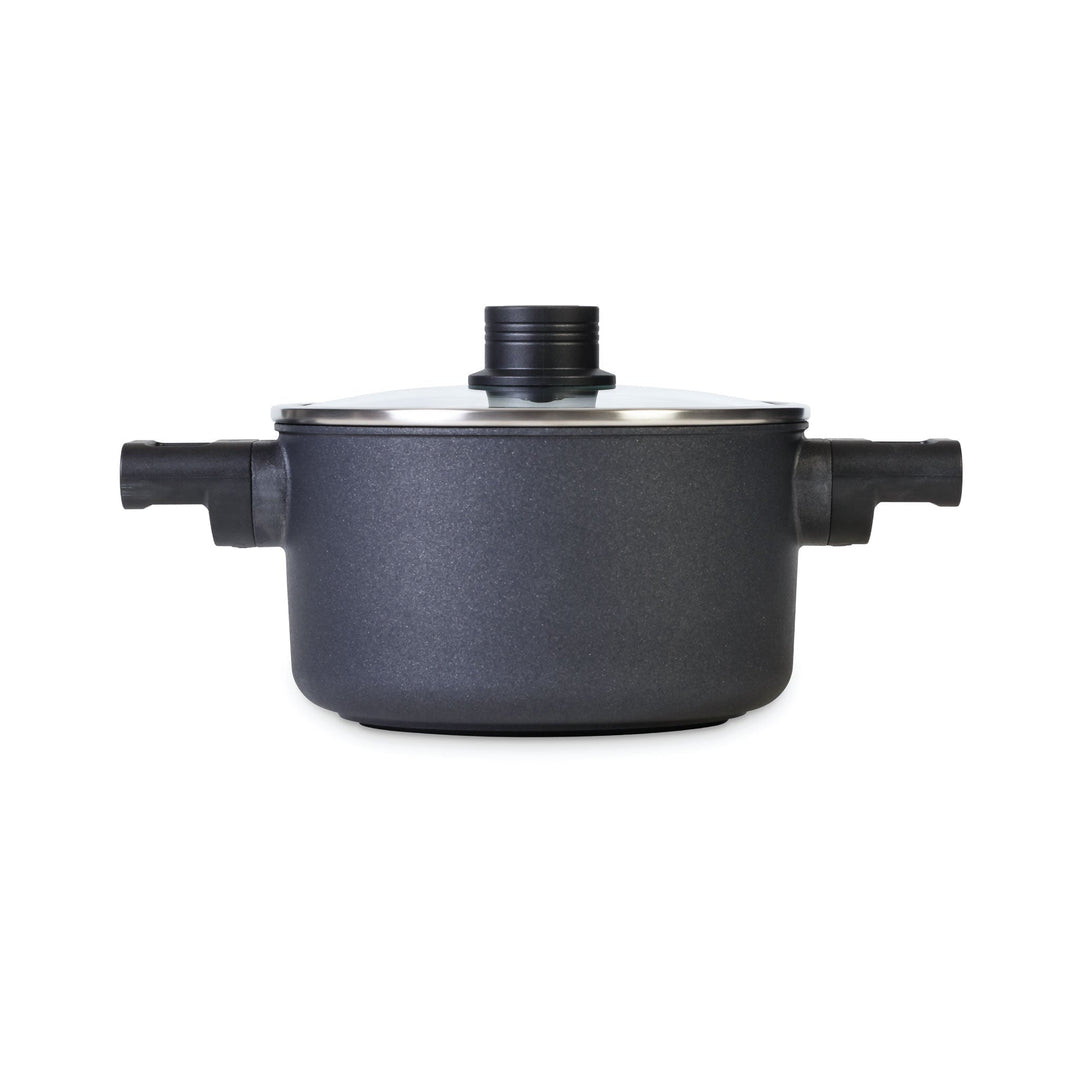 WOLL DIAMOND XR LOGIC 8" POT + GLASS LID W/SS TRIM by Ocean Canada